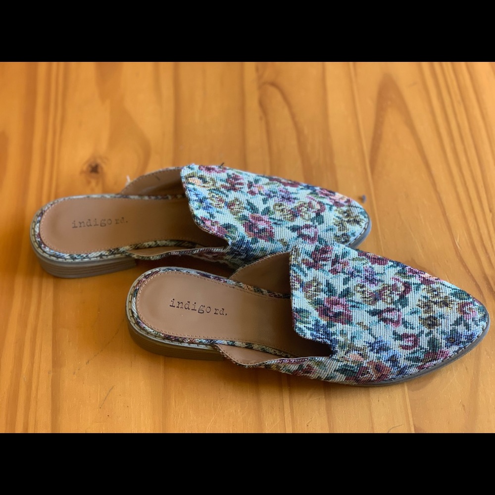 Floral shoes